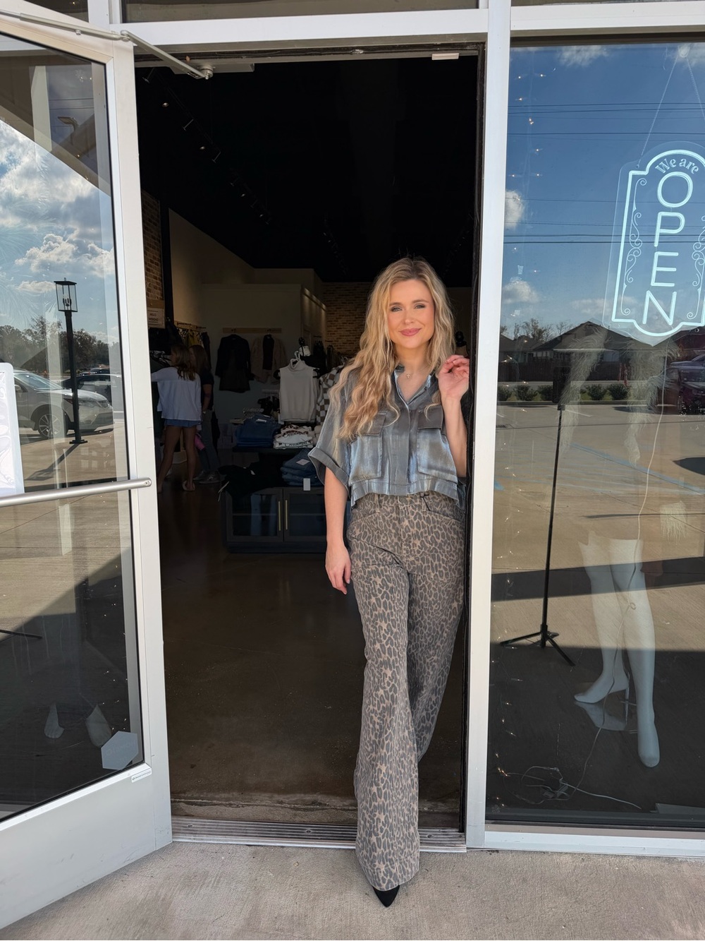 Shimmer Metallic Grey Boxy Button Down Boutique Blouse - Picture 5 of 10